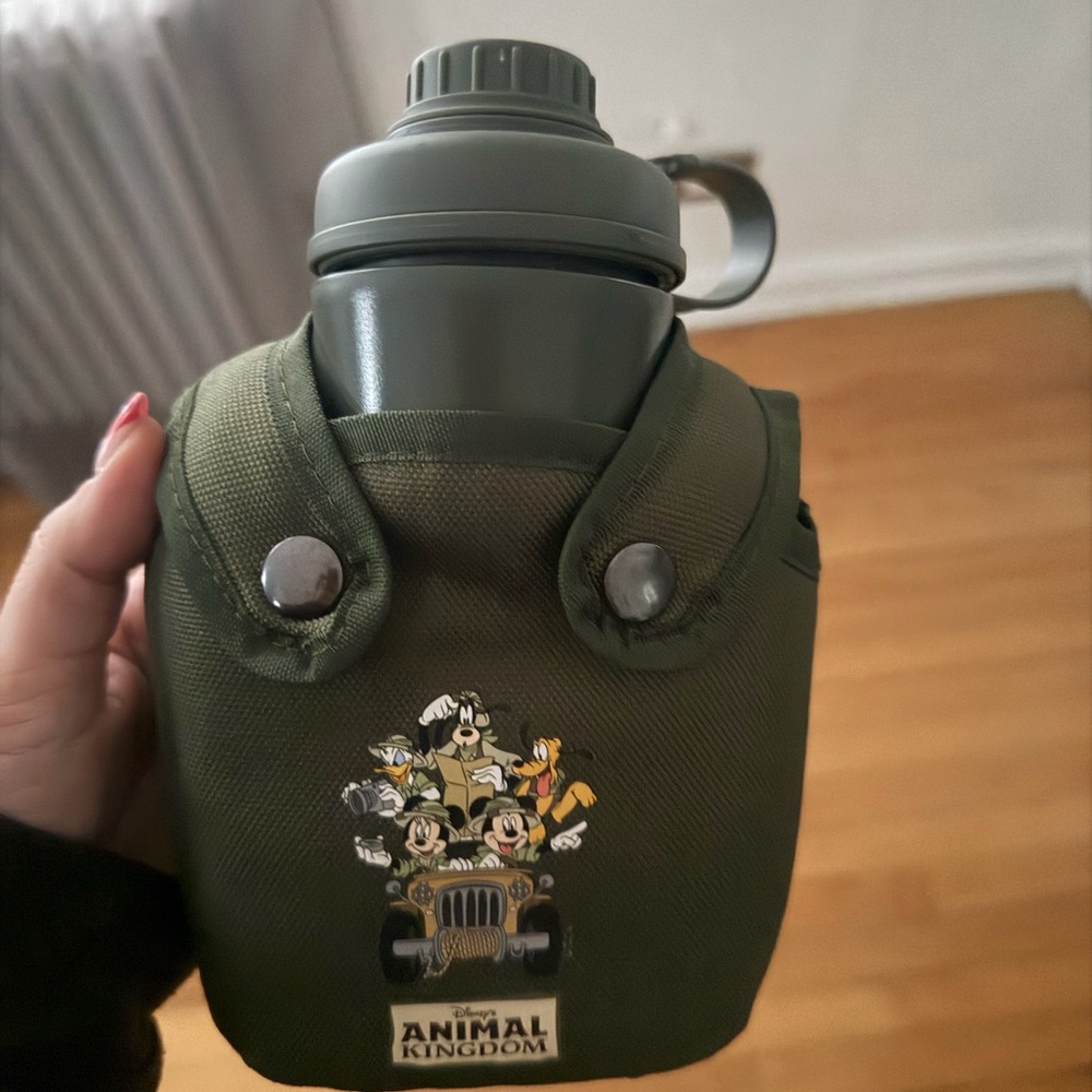 Disney Animal Kingdom Green Water Bottle